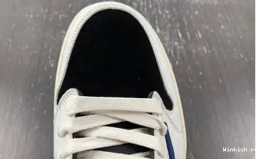 1 AIR OG TRAVIS JORDAN X SCOTT LOW 0518